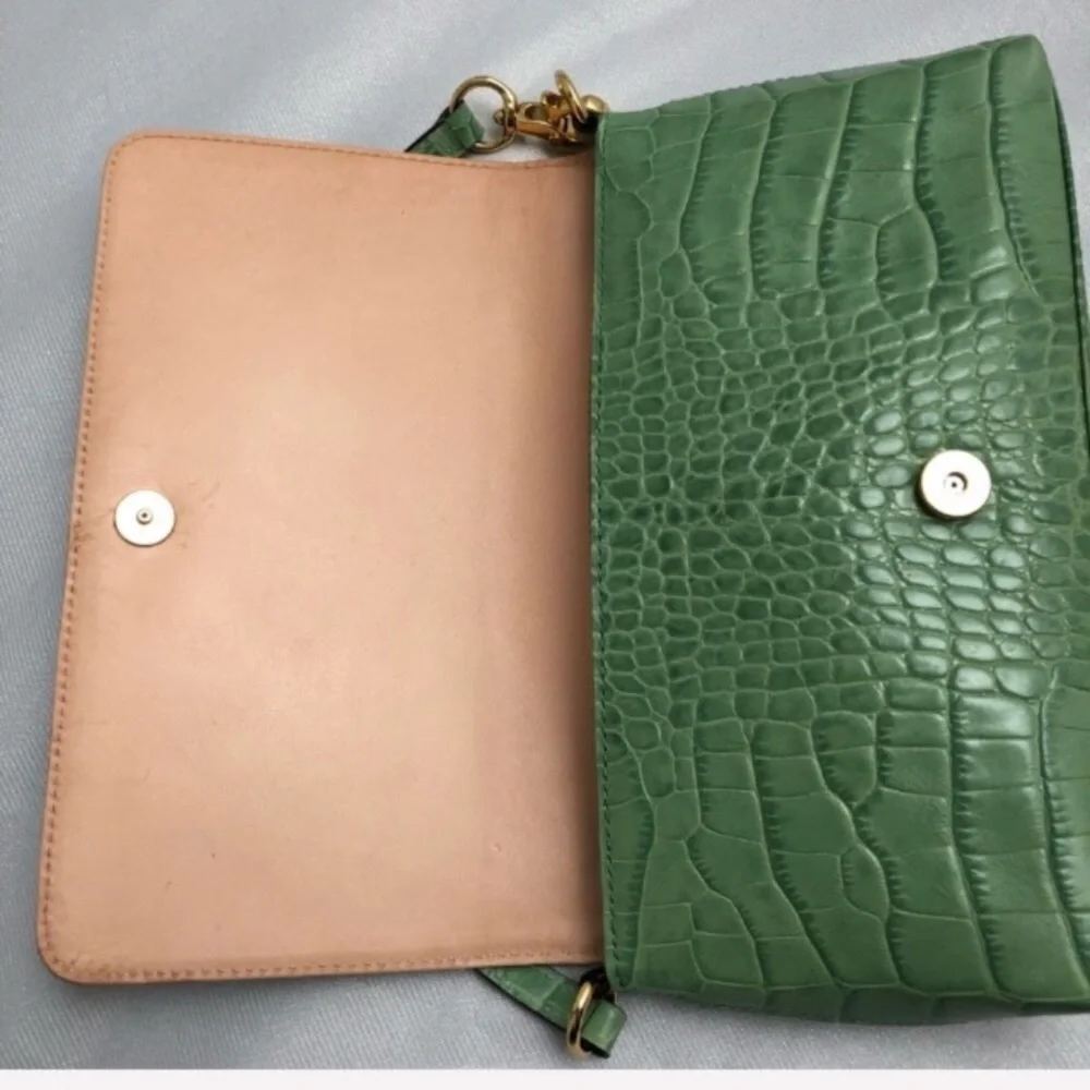 Kate Spade green apple faux croc clutch wristlet - Picture 4 of 8